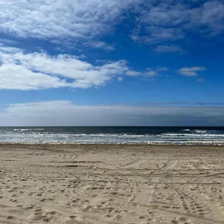 Comfortable For 6 People, *